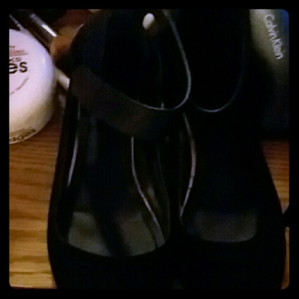 Flat shoes